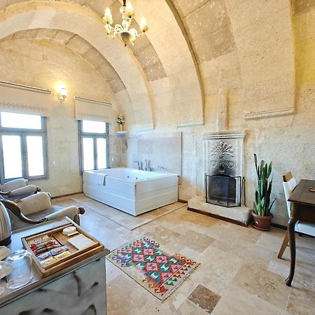 Karlik Cave Suite Cappadocia Ючхисар Екстериор снимка