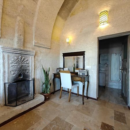 Karlik Cave Suite Cappadocia Ючхисар Екстериор снимка