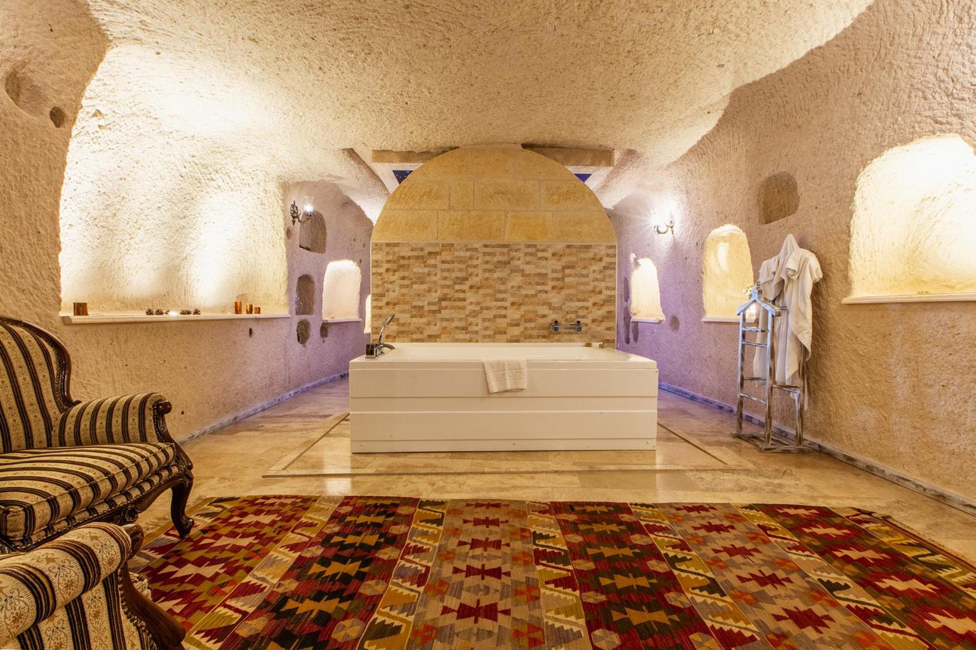 Karlik Cave Suite Cappadocia Ючхисар Екстериор снимка