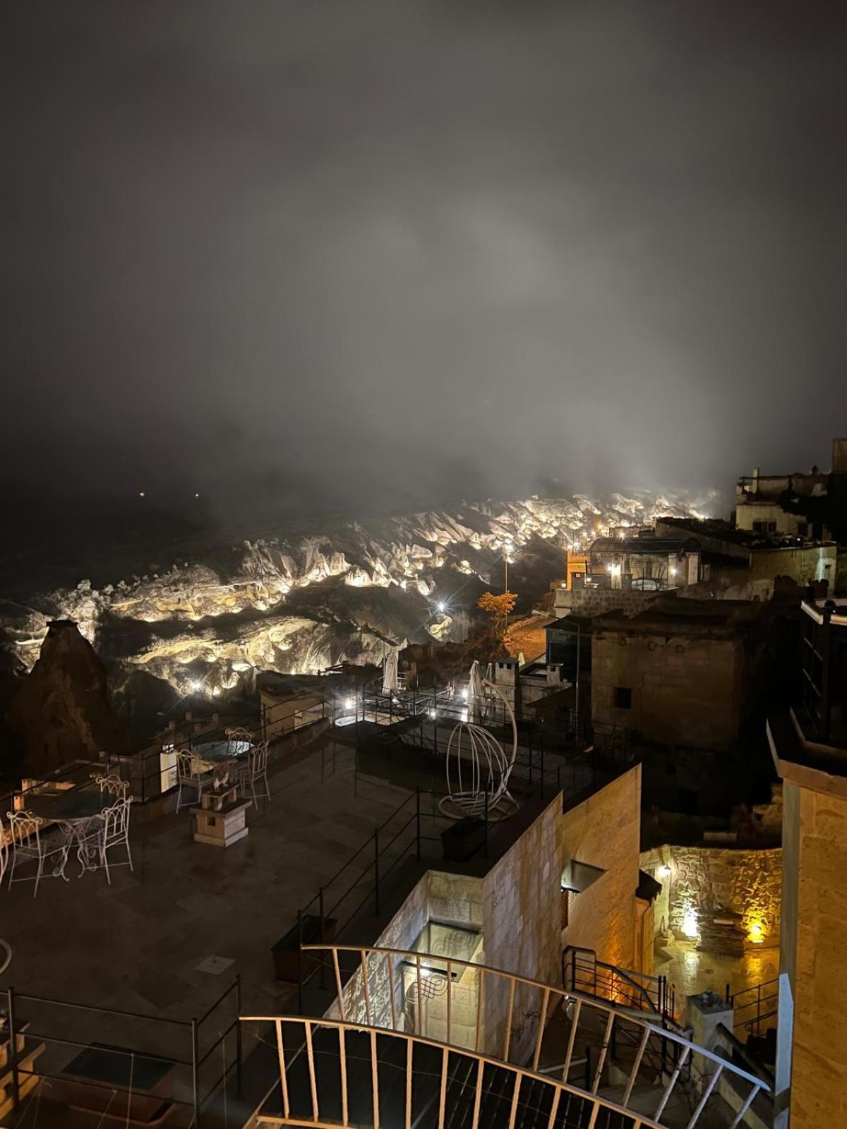 Karlik Cave Suite Cappadocia Ючхисар Екстериор снимка