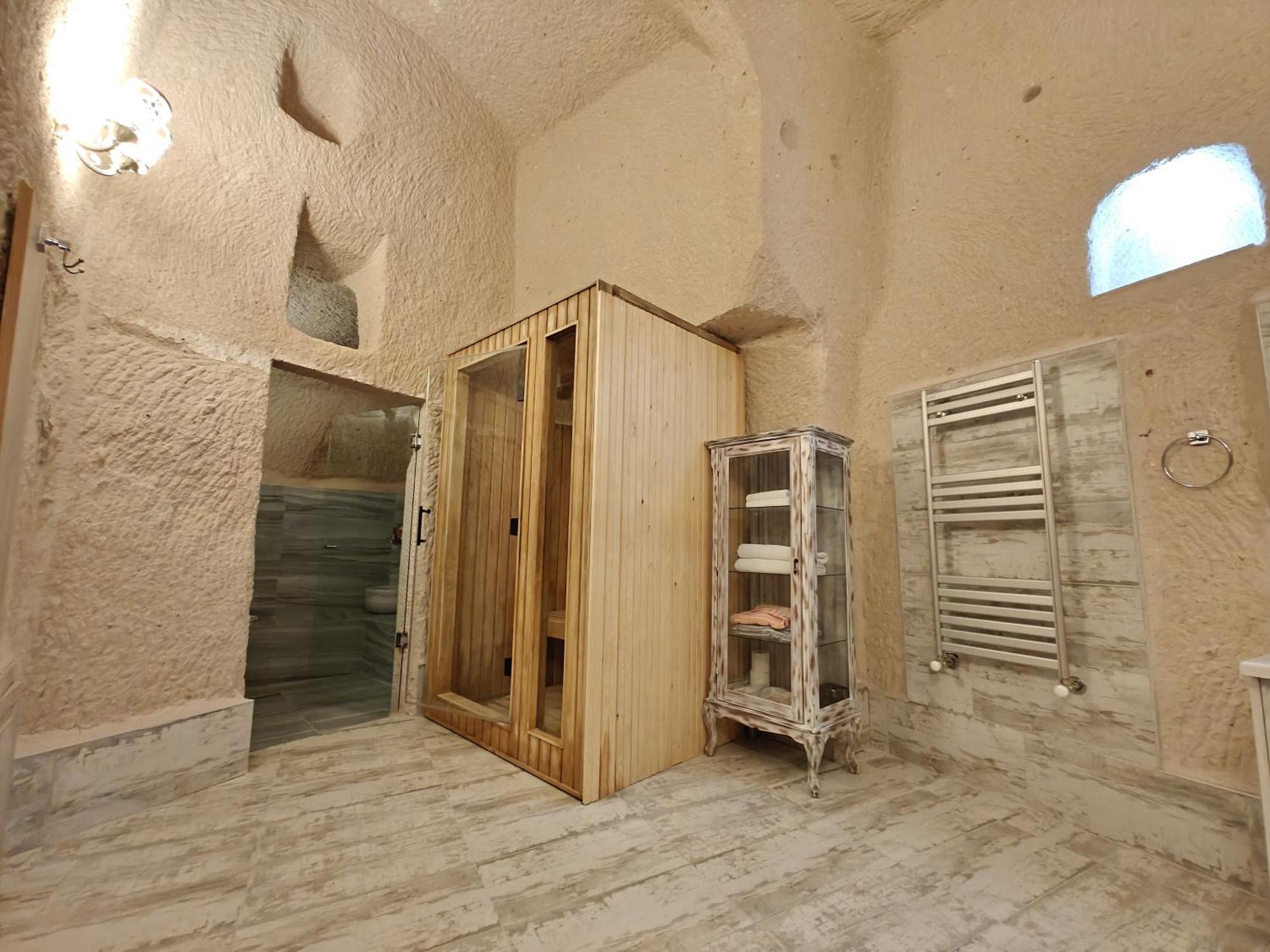 Karlik Cave Suite Cappadocia Ючхисар Екстериор снимка