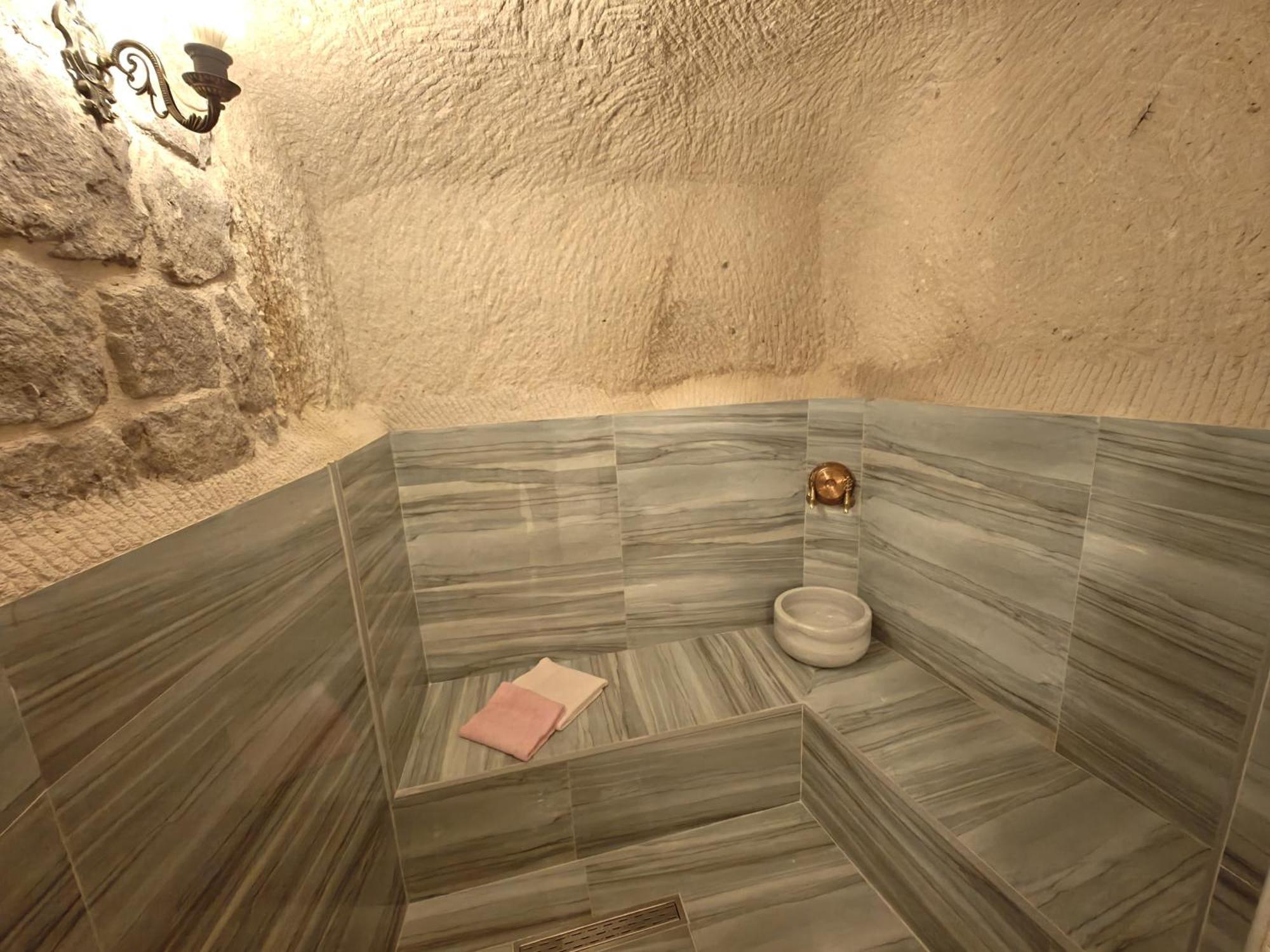 Karlik Cave Suite Cappadocia Ючхисар Екстериор снимка