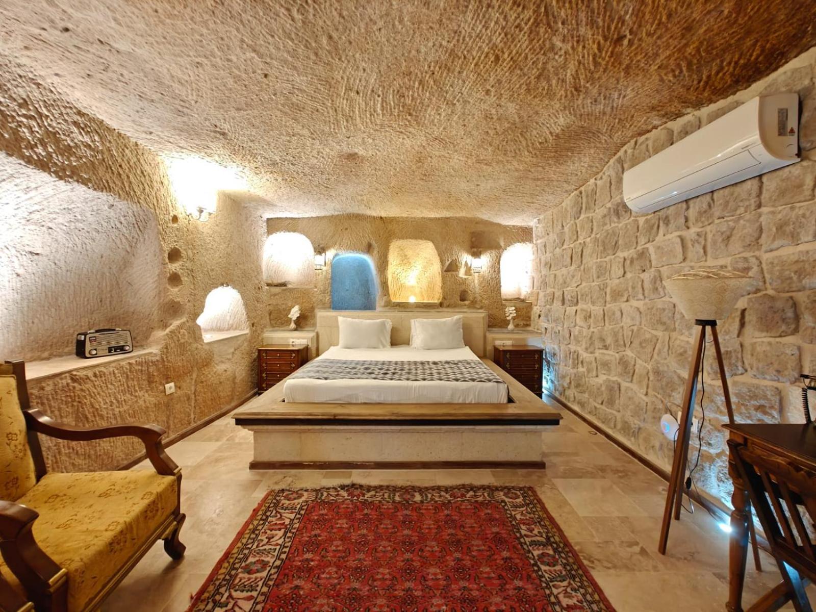 Karlik Cave Suite Cappadocia Ючхисар Екстериор снимка