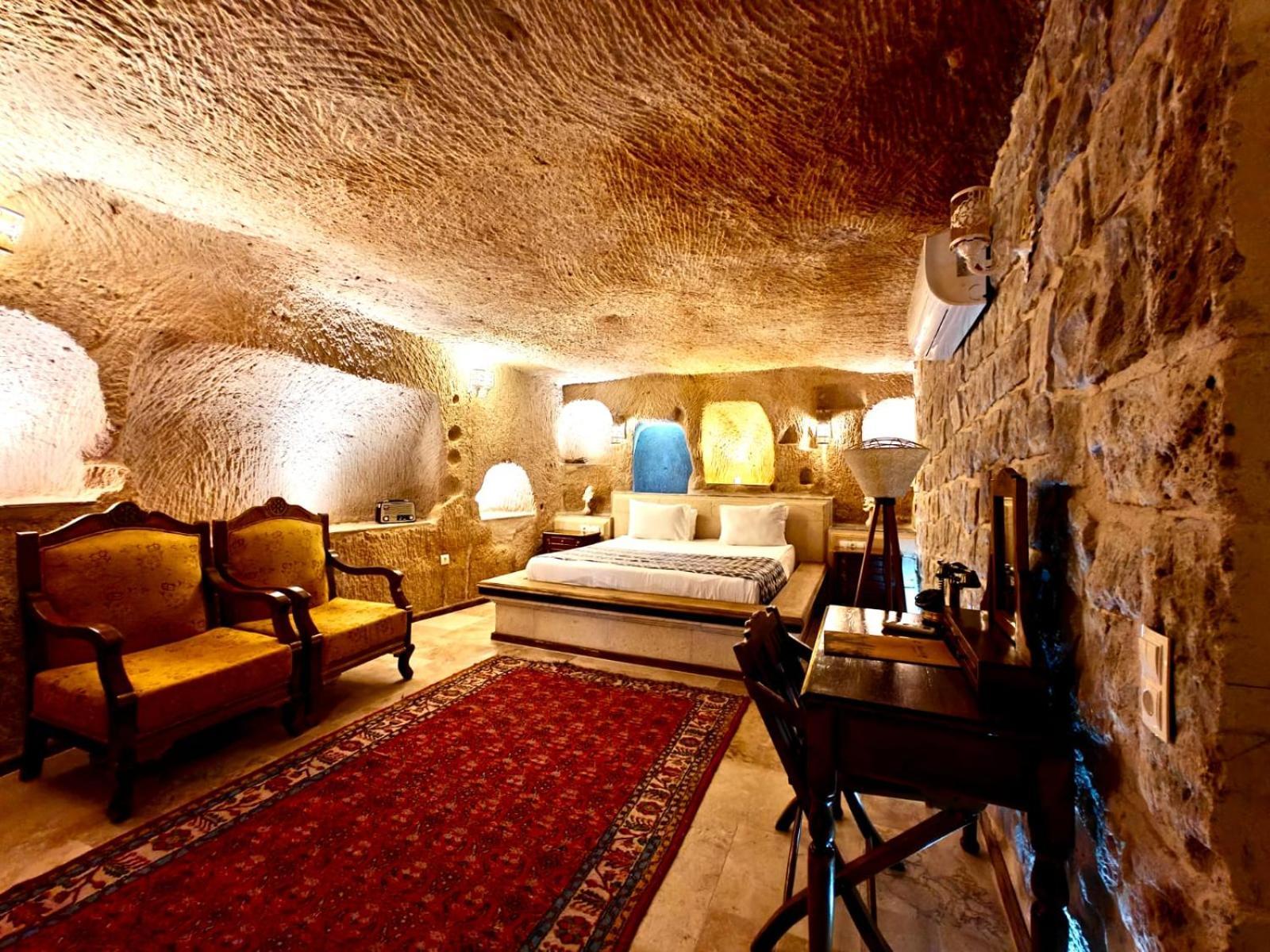 Karlik Cave Suite Cappadocia Ючхисар Екстериор снимка
